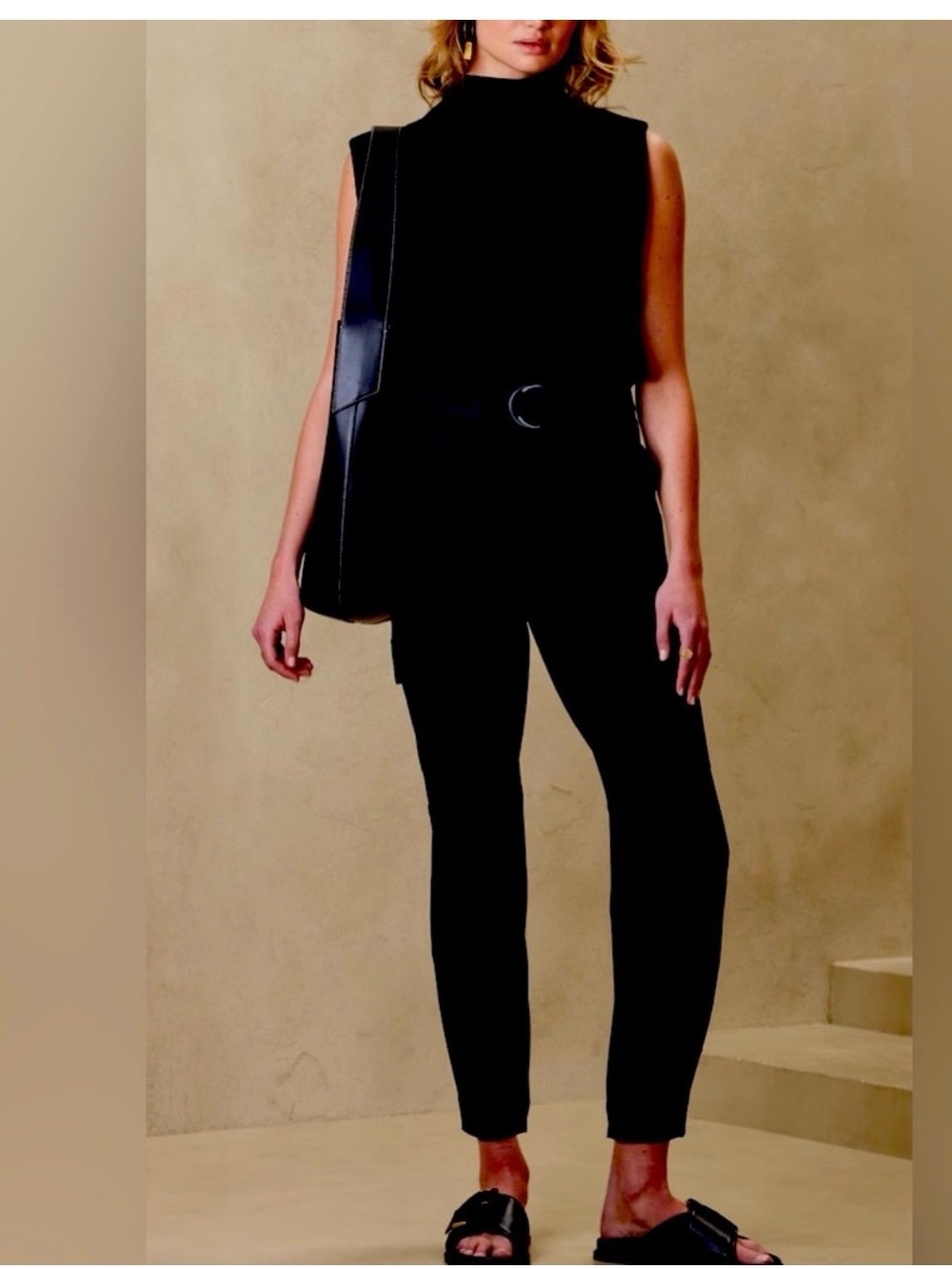 Banana Republic Slim Refined High Waist Cargo Pant with Belt. Size 8